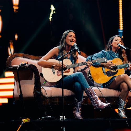 NENA e JOANA ALMEIRANTE