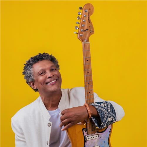 MÁRIO LÚCIO & THE PAN AFRICAN BAND