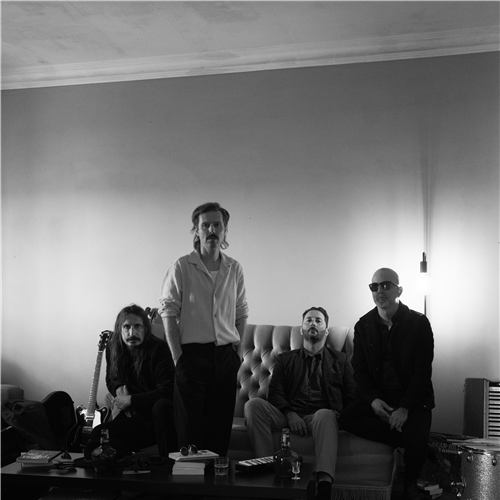 SEAN RILEY AND THE SLOW RIDERS